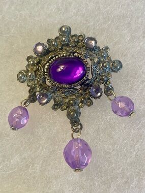 Faux Amethyst Cabochon Brooch with Hanging Amethyst Crystals Vintage